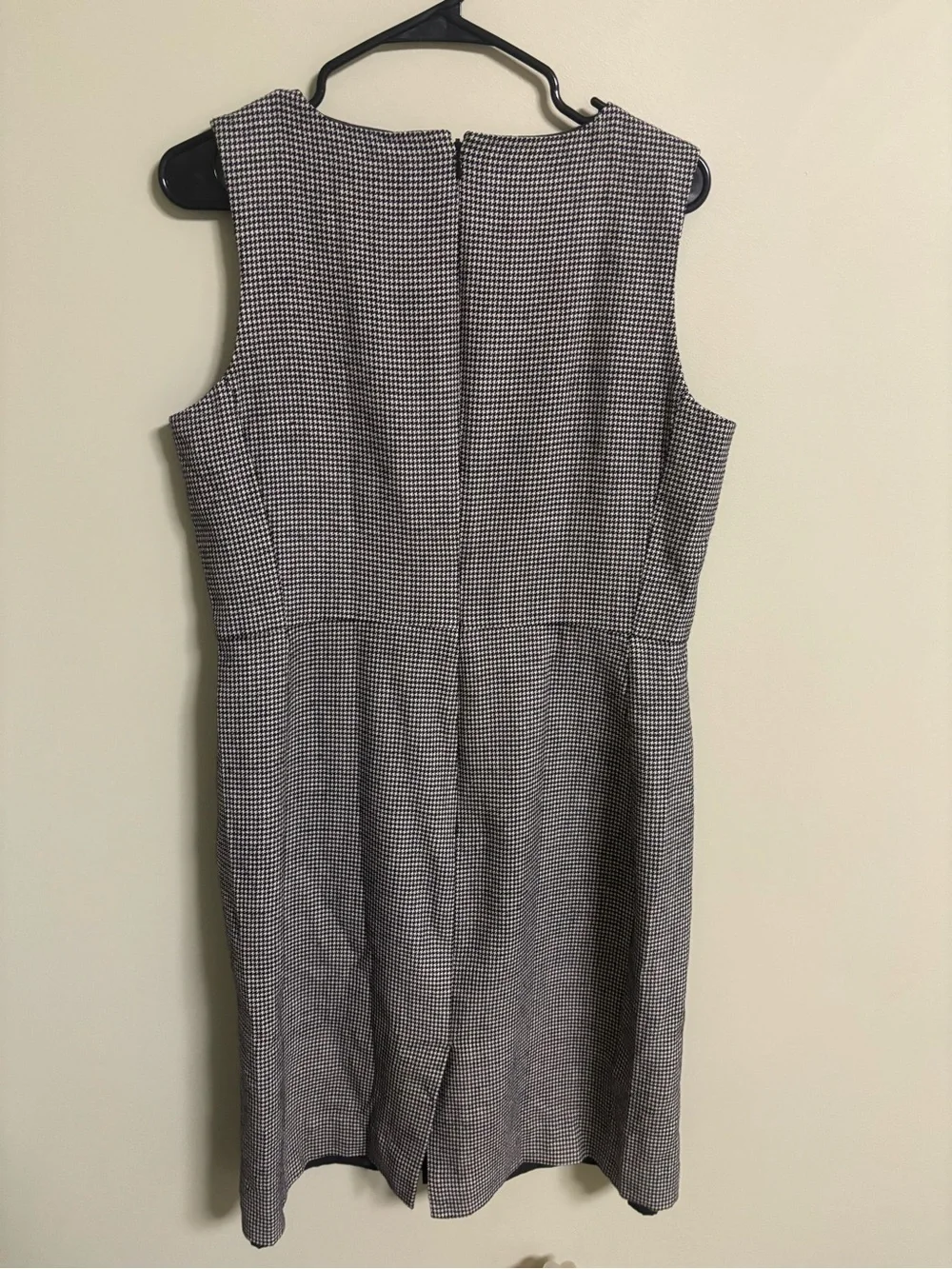 J. Crew Houndstooth Wool Dress Size 12T Sleeveless Button Detail Business Classy
